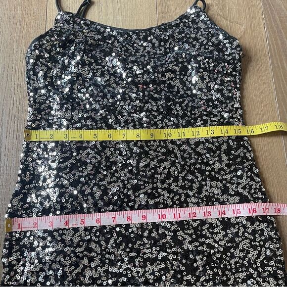 Iris Los Angeles Sexy Shimmer Sequin Women's Mini Dress Black/Silver (Size L) - Picture 8 of 12
